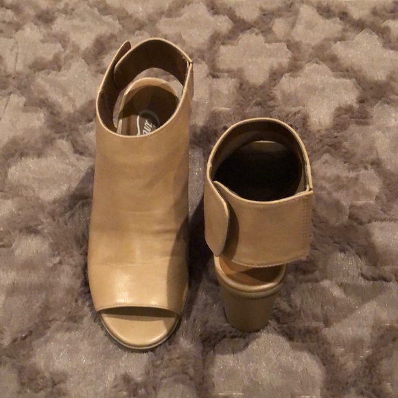 Candie's Shoes - 🛑Candie’s brand open toe booties